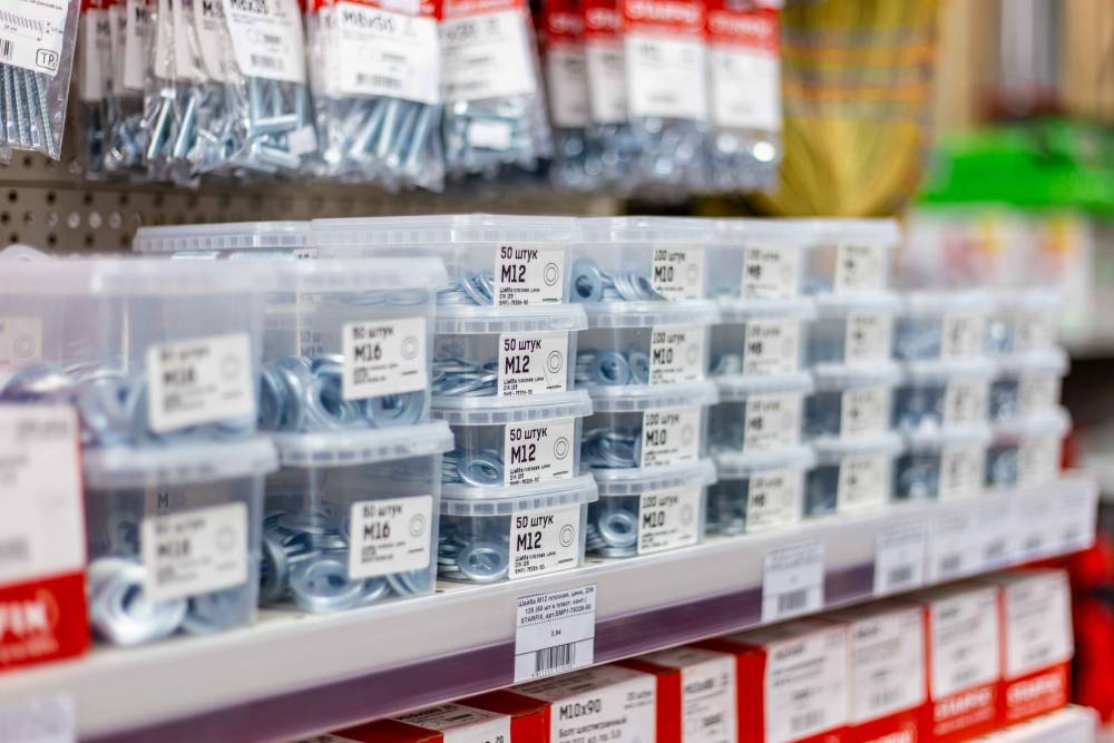 Magasin de bricolage près de Saint Cannat